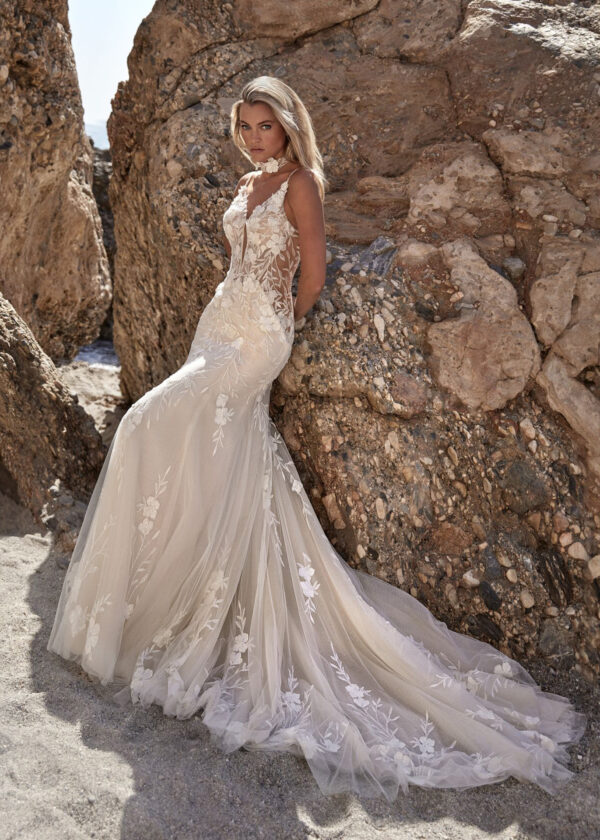 Trouwjurk 15004 van Amelie kopen bij Weddings 3