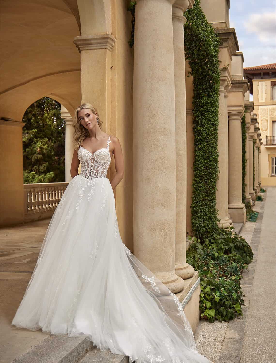 Trouwjurk 16009 van Amelie kopen bij Weddings 1