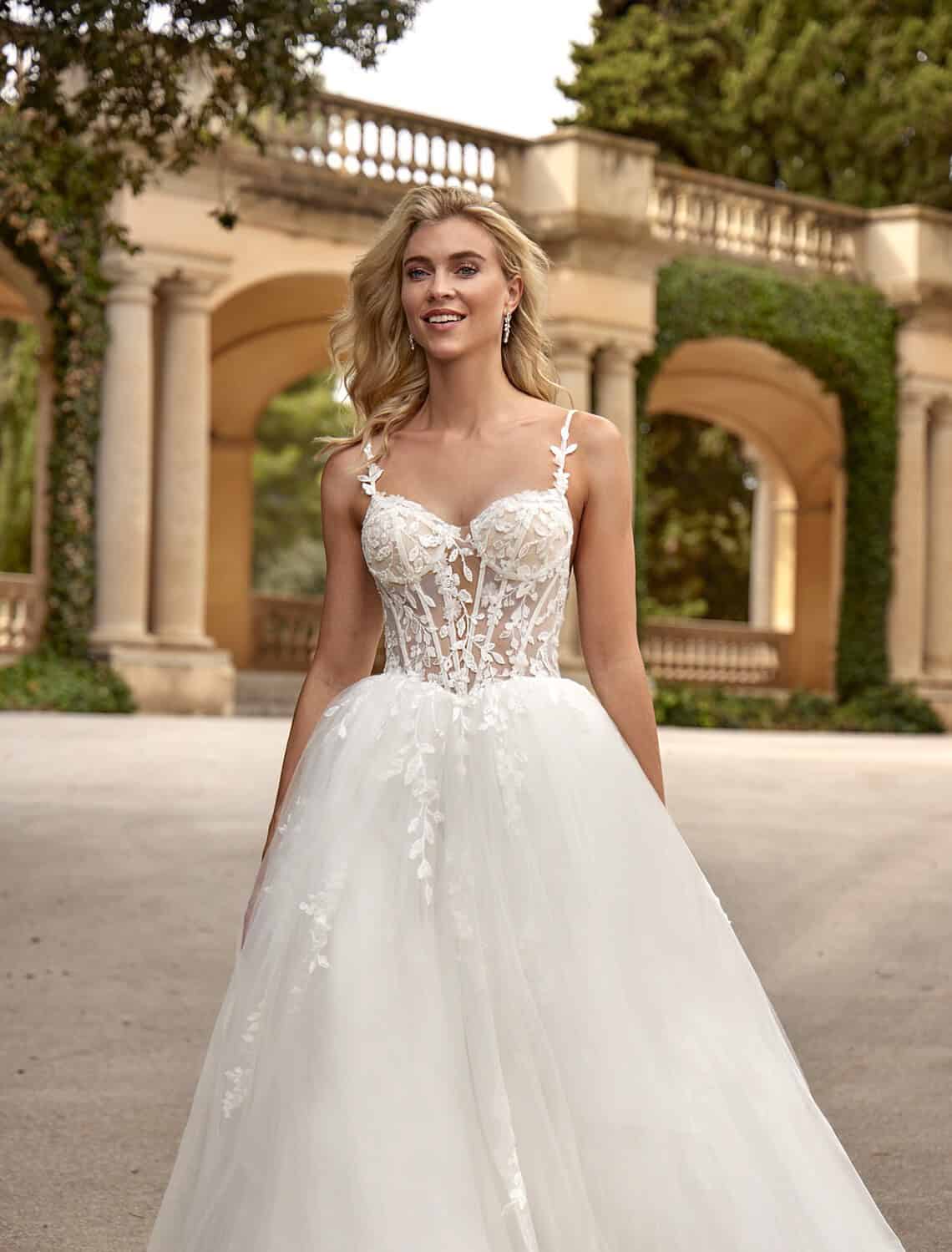 Trouwjurk 16009 van Amelie kopen bij Weddings 3