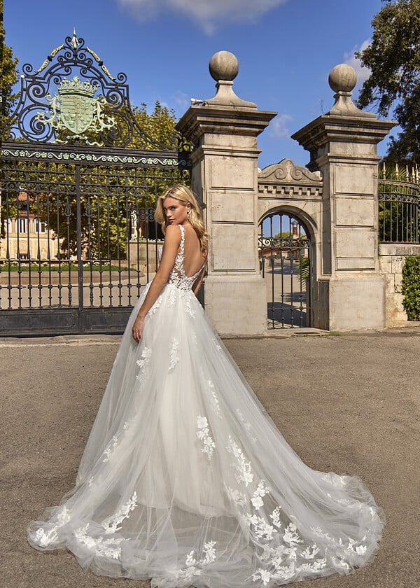 Trouwjurk 16021 van Amelie kopen bij Weddings 2