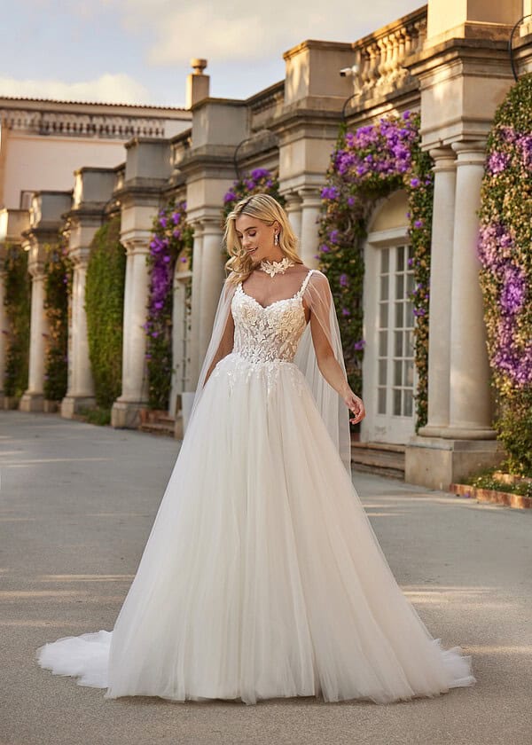 Trouwjurk 16027 van Amelie kopen bij Weddings 1
