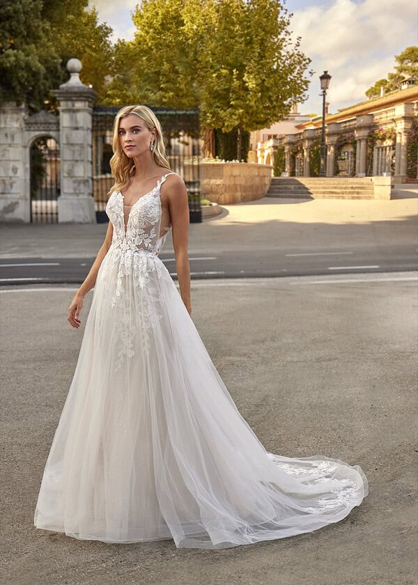 Trouwjurk 16034 van Amelie kopen bij Weddings