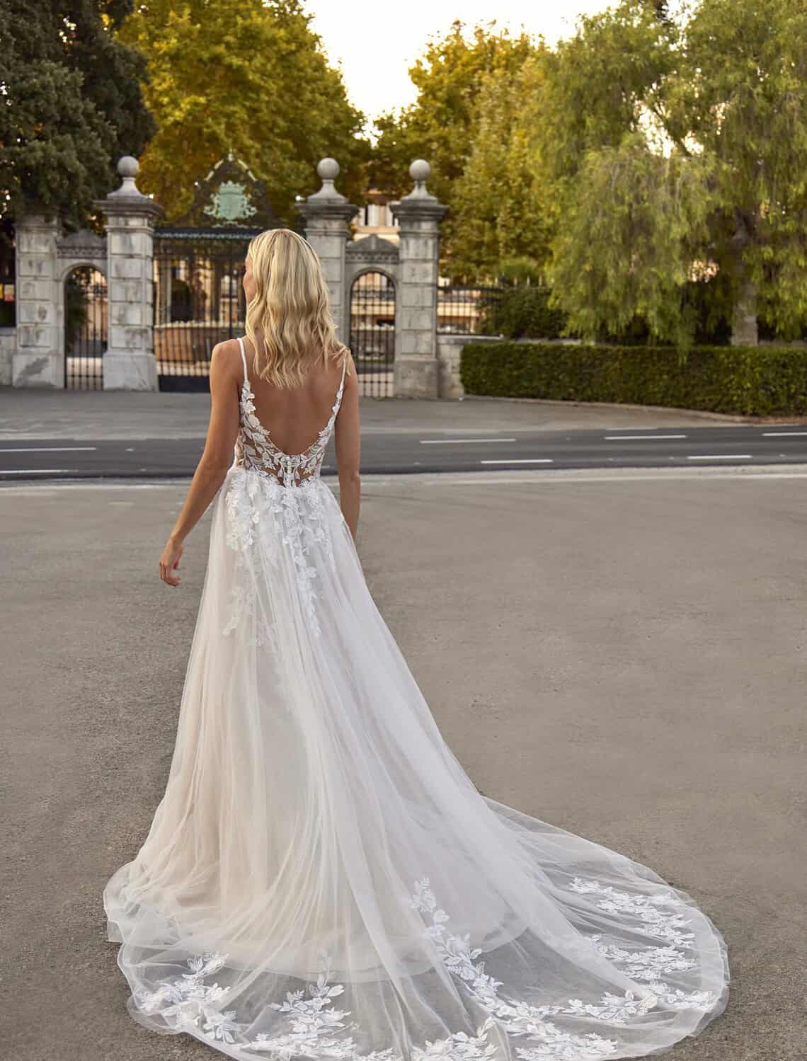 Trouwjurk 16034 van Amelie kopen bij Weddings
