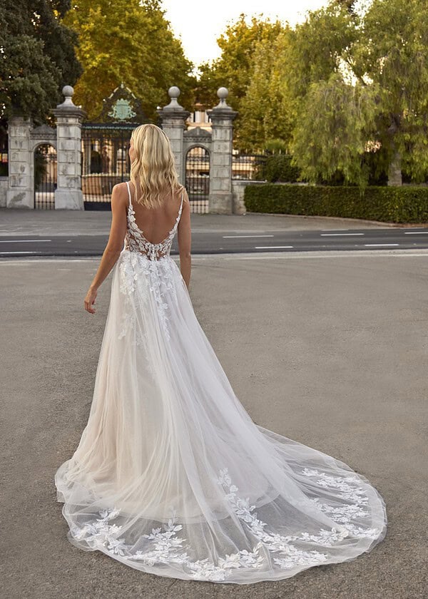 Trouwjurk 16034 van Amelie kopen bij Weddings