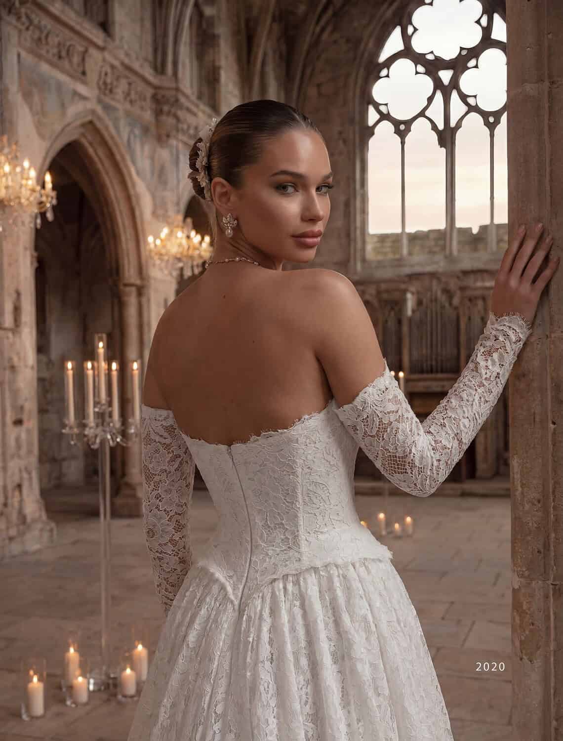 Trouwjurk 2020 van Madam Burcu kopen bij Weddings 2