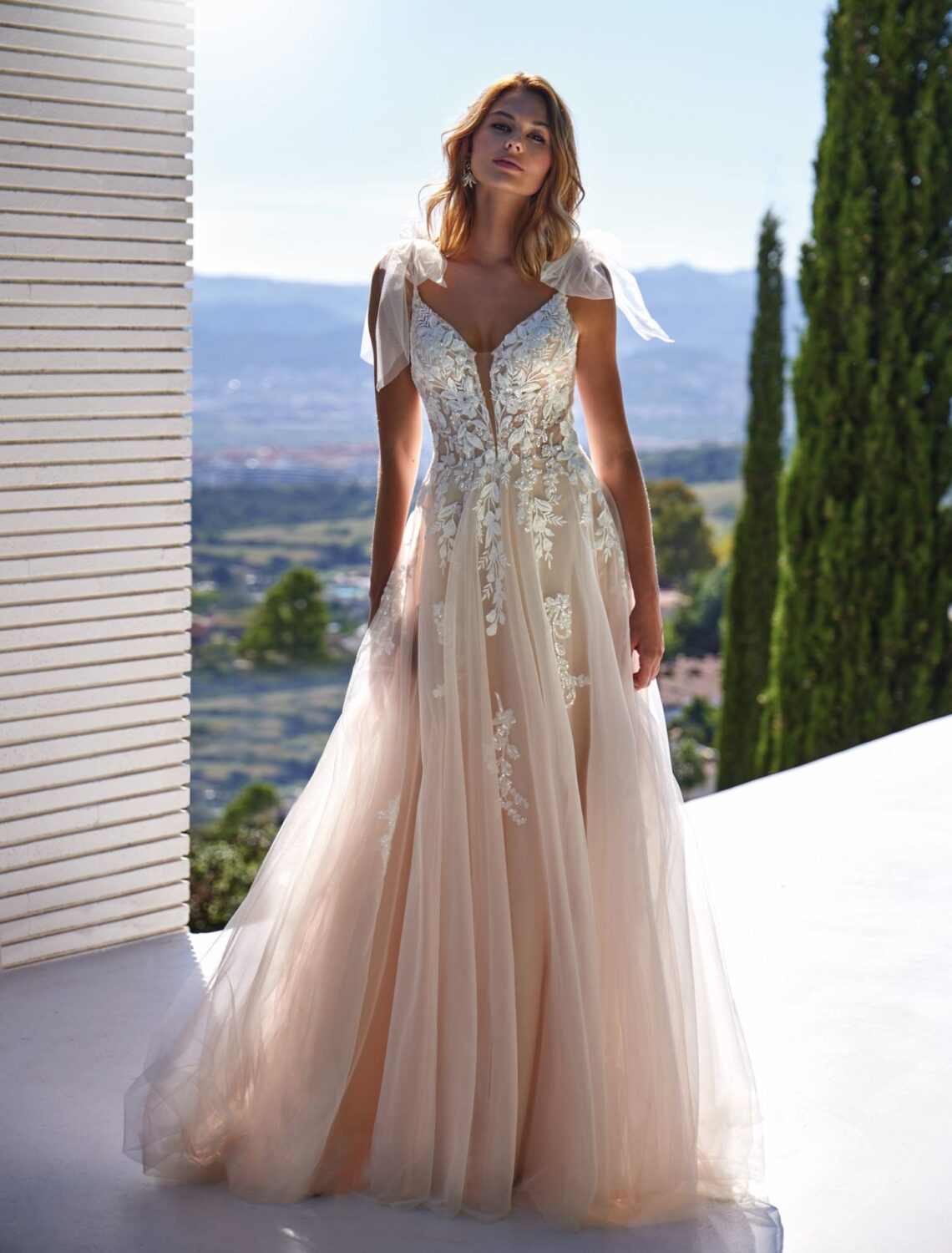 Trouwjurk 20363 van Amelie kopen bij Weddings 1