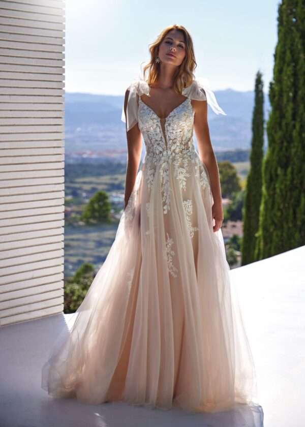 Trouwjurk 20363 van Amelie kopen bij Weddings 1