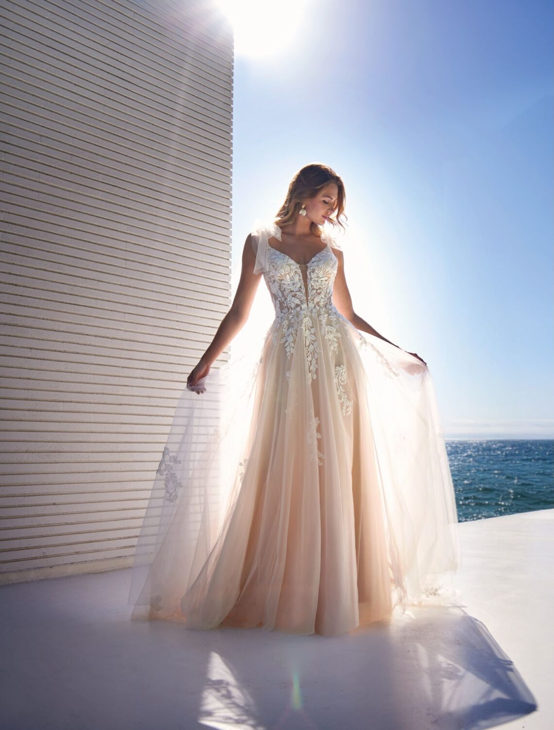 Trouwjurk 20363 van Amelie kopen bij Weddings 3