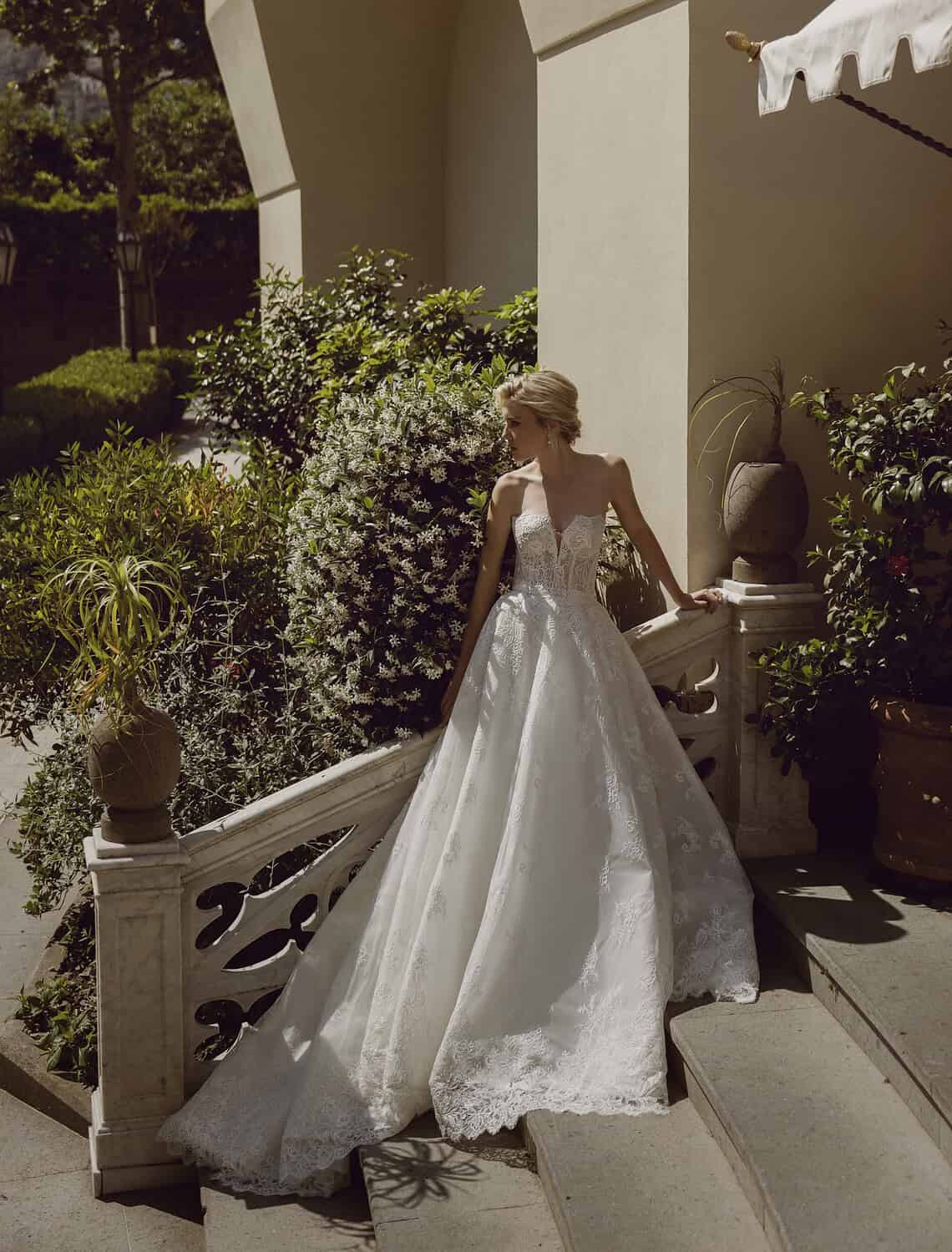 Trouwjurk 24-030 Susanna kopen bij Weddings 3