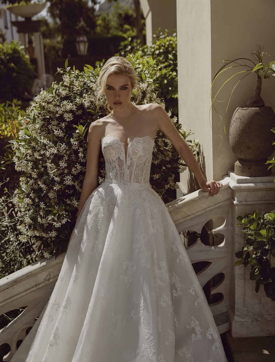 Trouwjurk 24-030 Susanna kopen bij Weddings 4