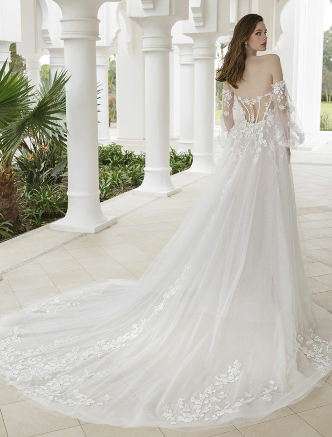 Trouwjurk Remi van Blue by Enzoani kopen bij Weddings 2