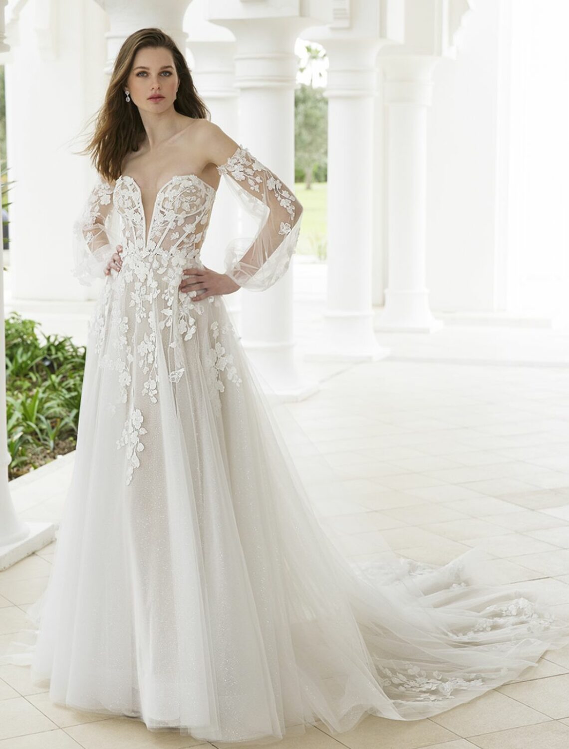 Trouwjurk Remi van Blue by Enzoani kopen bij Weddings 3