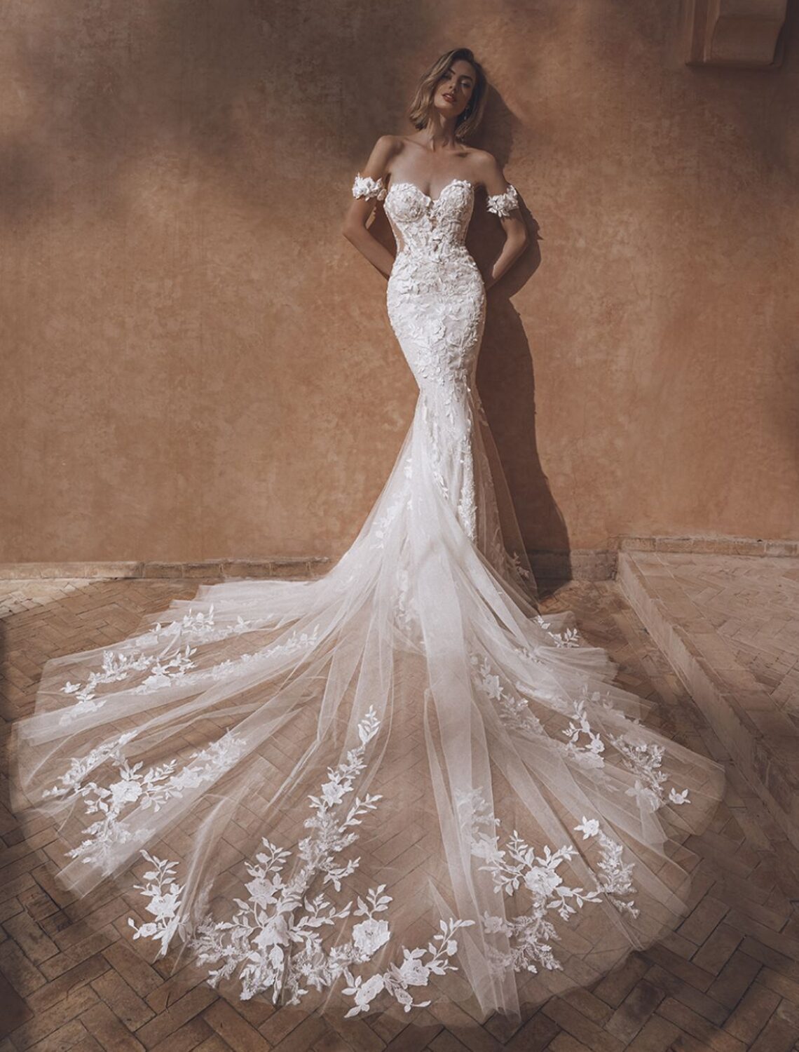 Trouwjurk Unity van Enzoani kopen bij Weddings 7