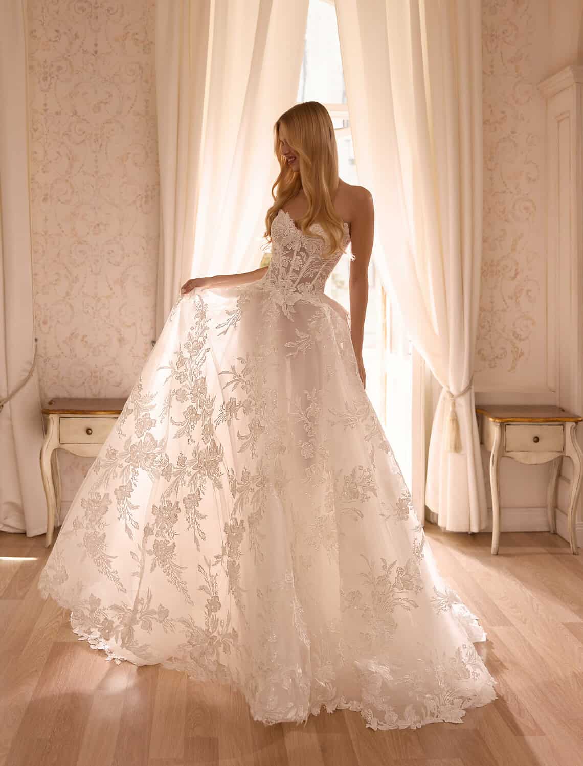 Trouwjurk 26-002-2 Freya van Ricca Sposa kopen bij Weddings 1