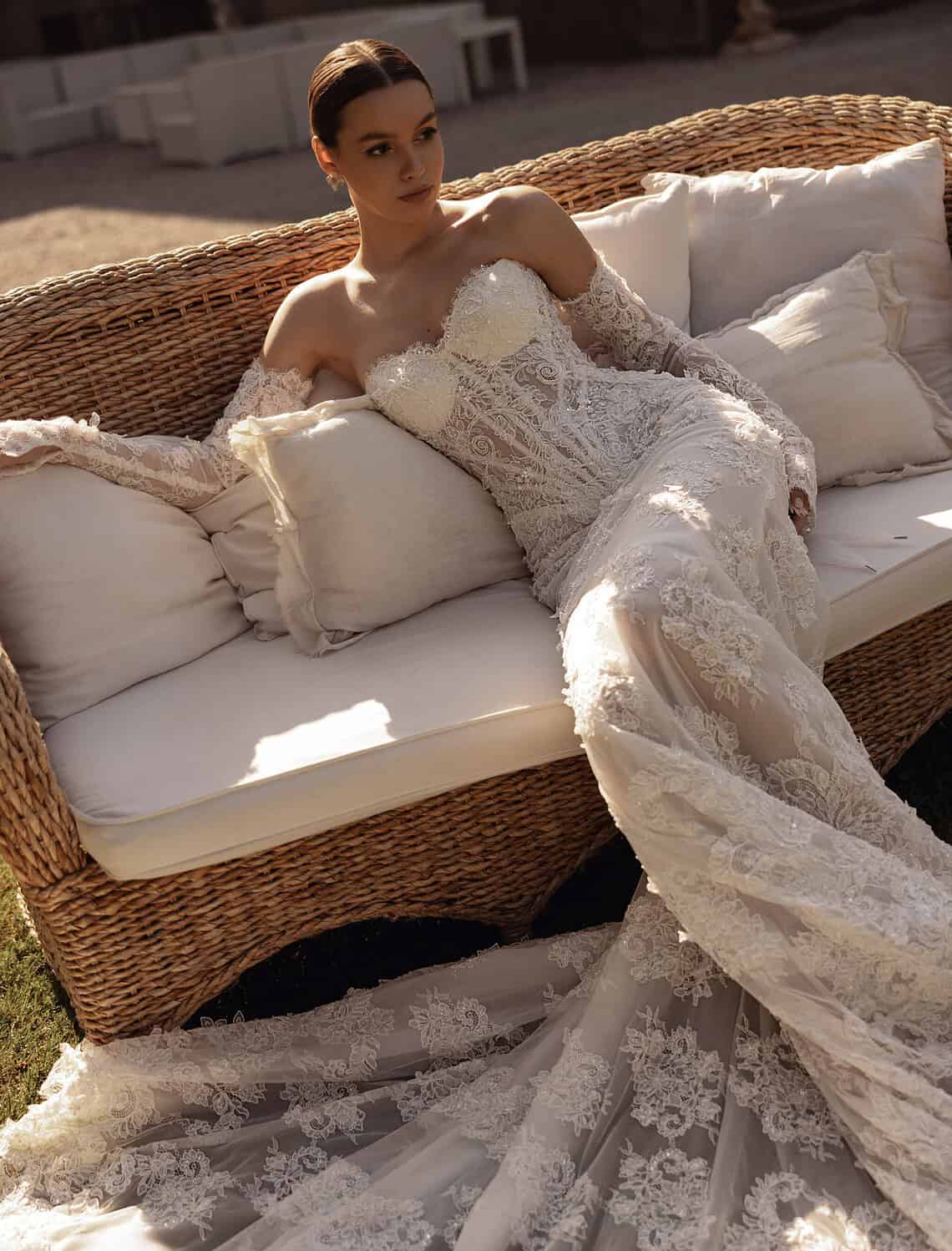 Trouwjurk 26-016 Maelina van Ricca Sposa kopen bij Weddings 3