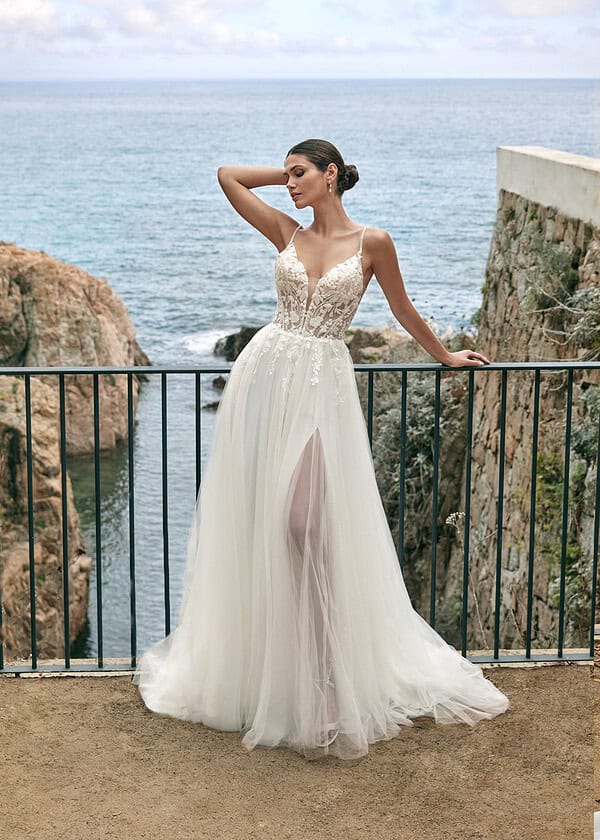 Trouwjurk 26004 van Amelie kopen bij Weddings 1