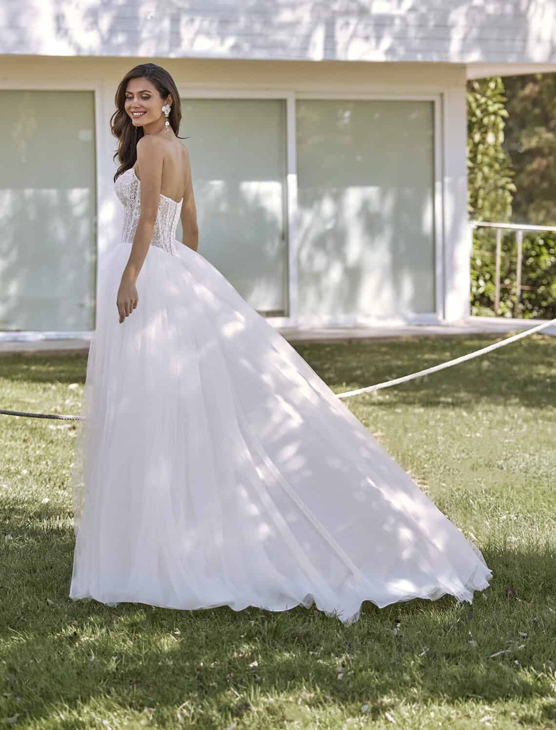 Trouwjurk 26016 van Amelie kopen bij Weddings2