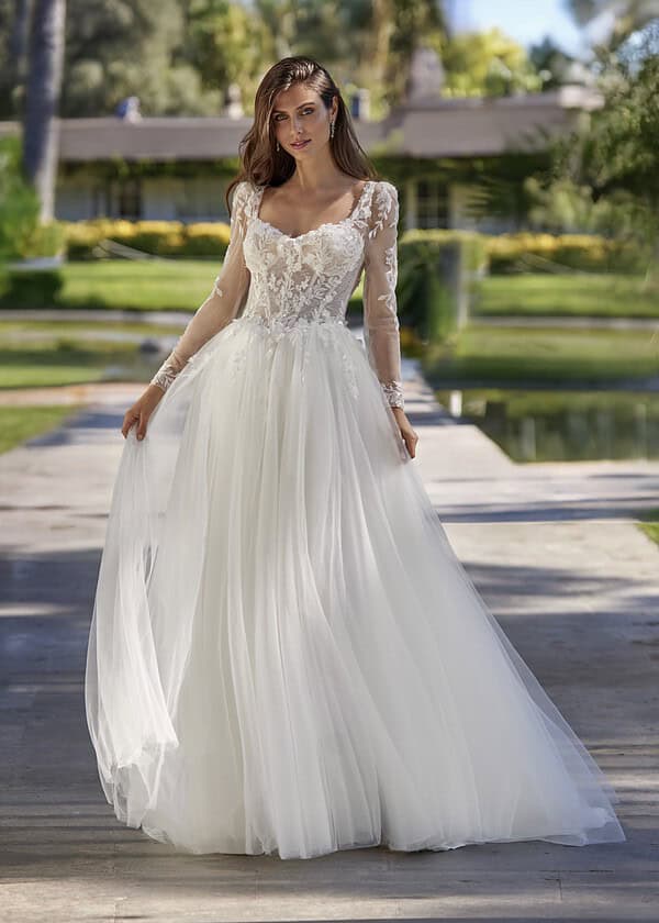Trouwjurk 26018 van Amelie kopen bij Weddings 1