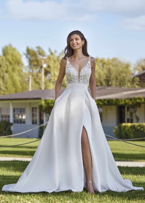 Trouwjurk 26028 van Amelie kopen bij Weddings 1