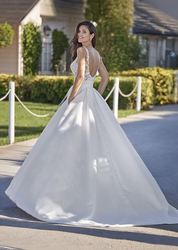 Trouwjurk 26028 van Amelie kopen bij Weddings 2