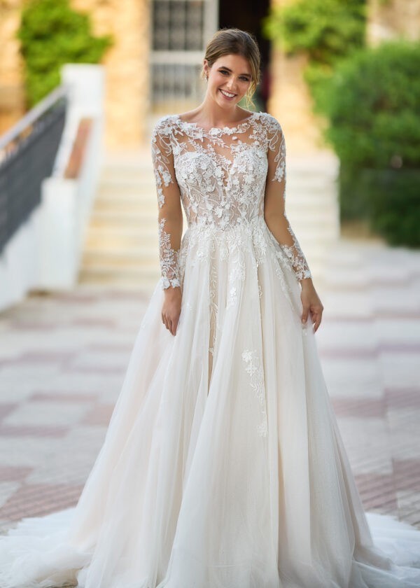 Trouwjurk 26210 van Tres Chic kopen bij Weddings 1