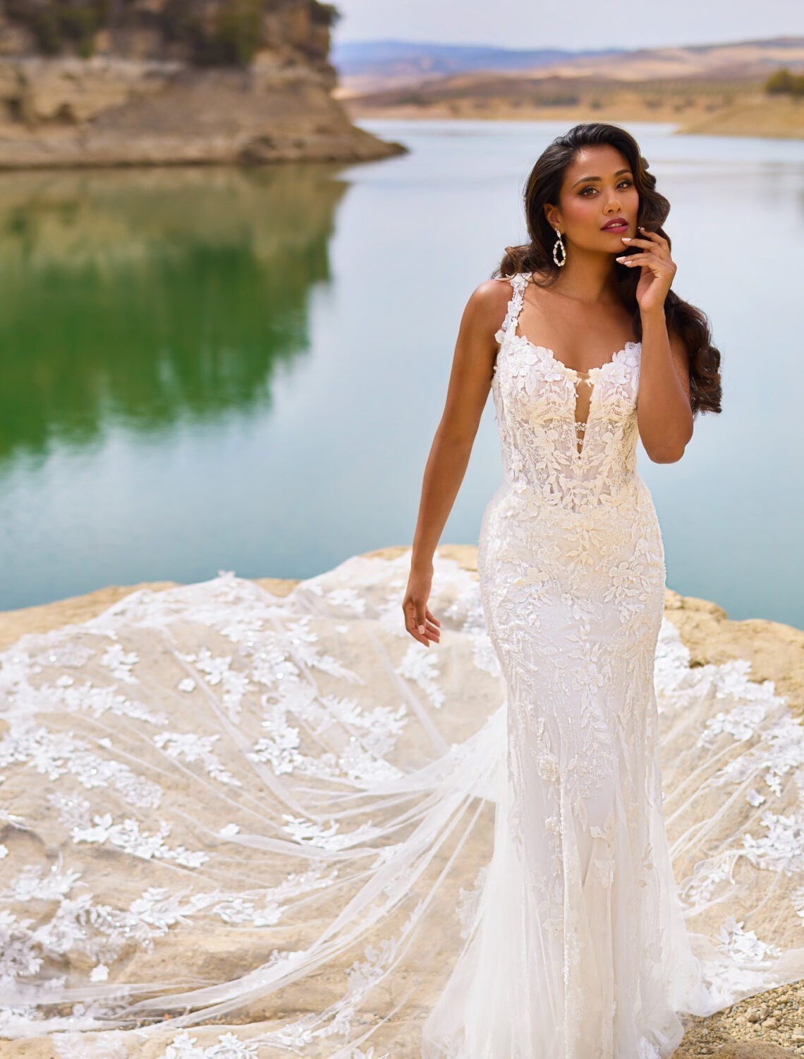 Trouwjurk 26502 van Tres Chic kopen bij Weddings 1