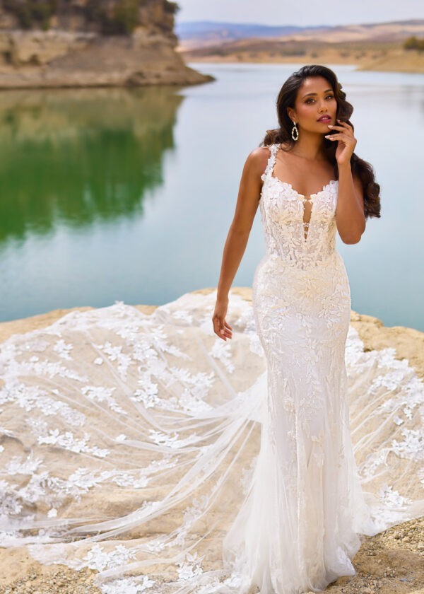 Trouwjurk 26502 van Tres Chic kopen bij Weddings 1
