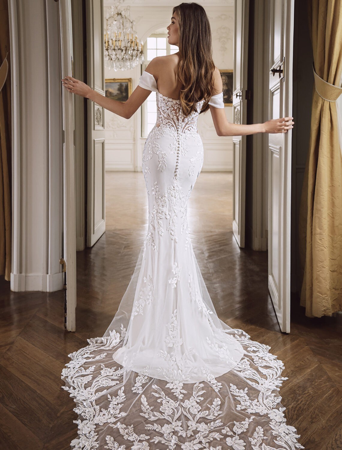 Trouwjurk Fendi van Etoile kopen bij Weddings 2