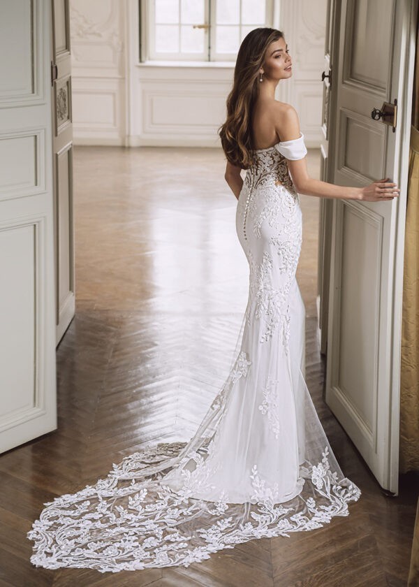 Trouwjurk Fendi van Etoile kopen bij Weddings 1