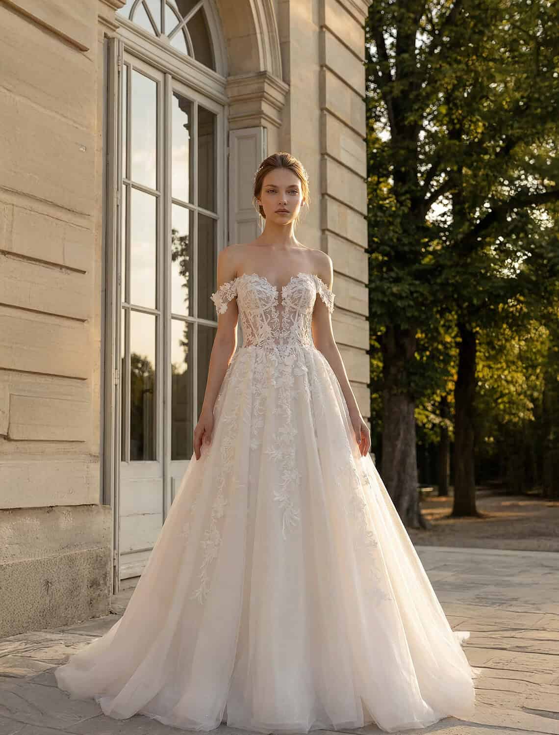 Trouwjurk 2701E van Vanilla Sposa kopen bij Weddings 1