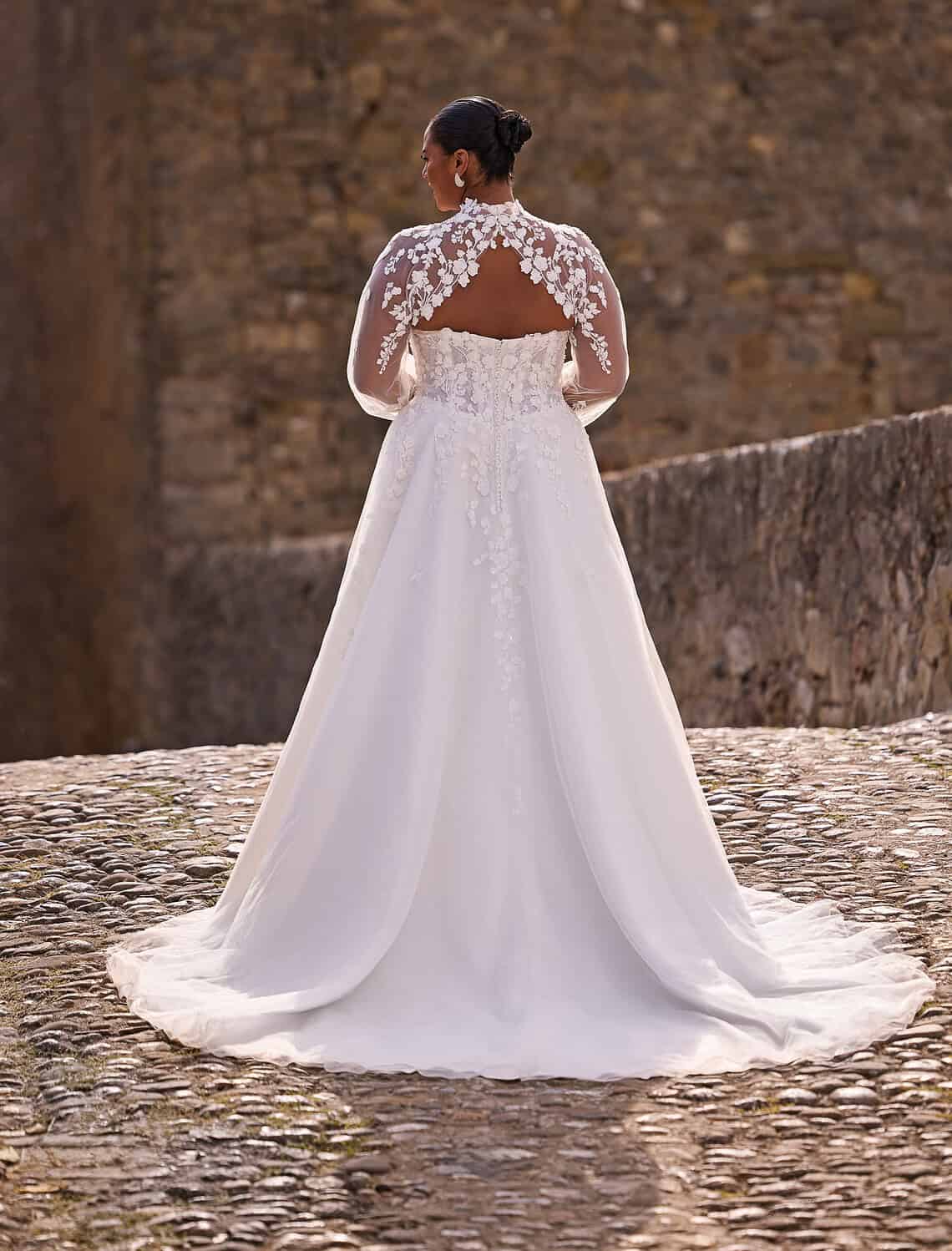 Trouwjurk 27302 van Tres Chic kopen bij Weddings 2