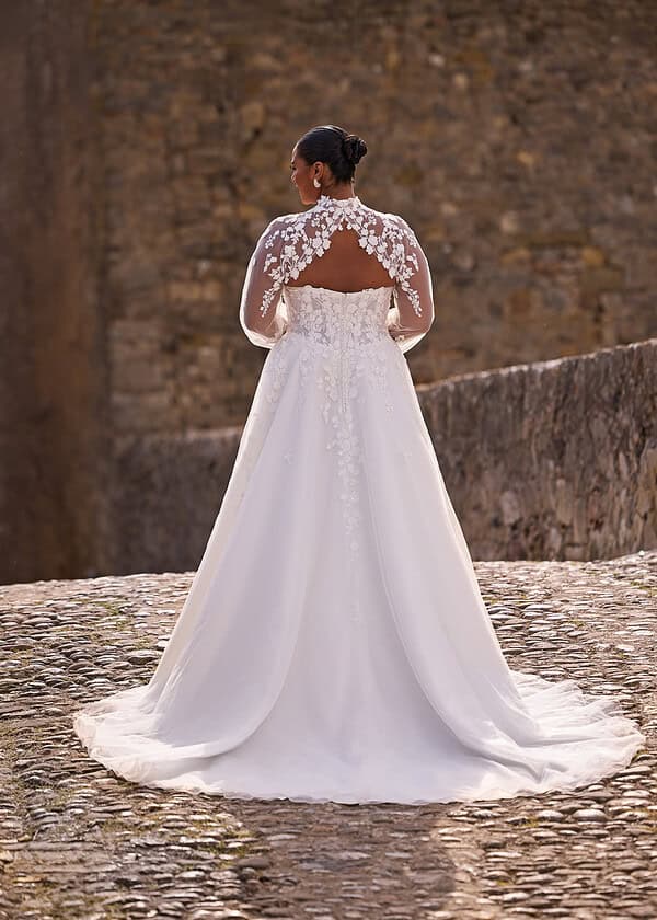 Trouwjurk 27302 van Tres Chic kopen bij Weddings 2