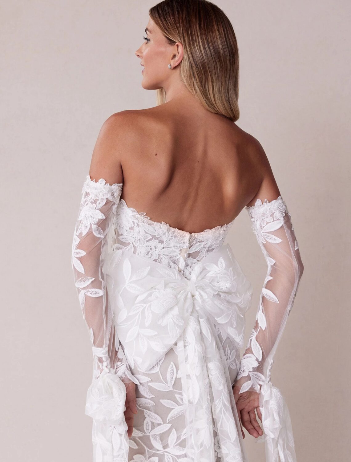 Trouwjurk 2739 Santana van Morilee kopen bij Weddings 4