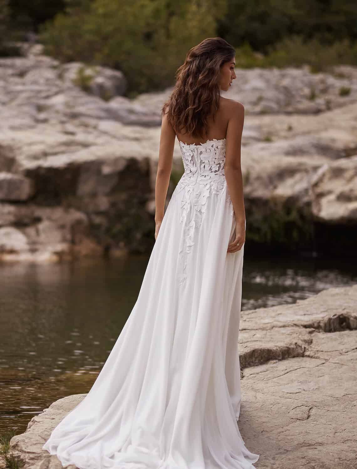 Trouwjurk 27408 van Tres Chic kopen bij Weddings 2