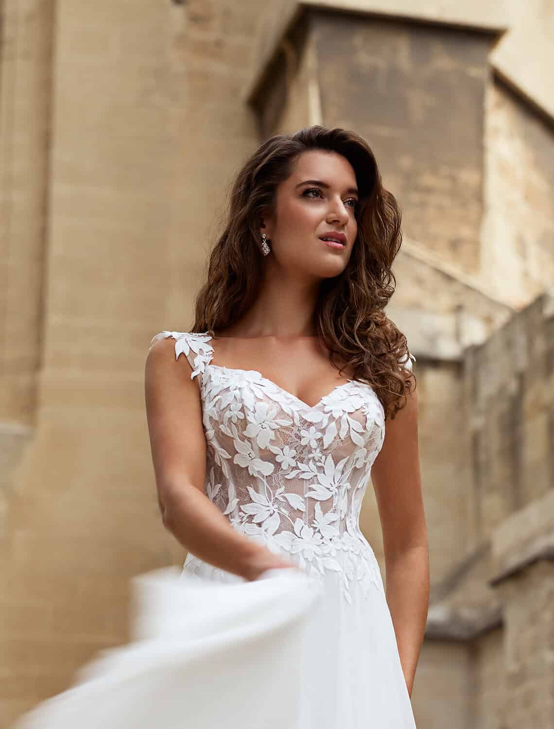 Trouwjurk 27610 van Tres Chic kopen bij Weddings 1