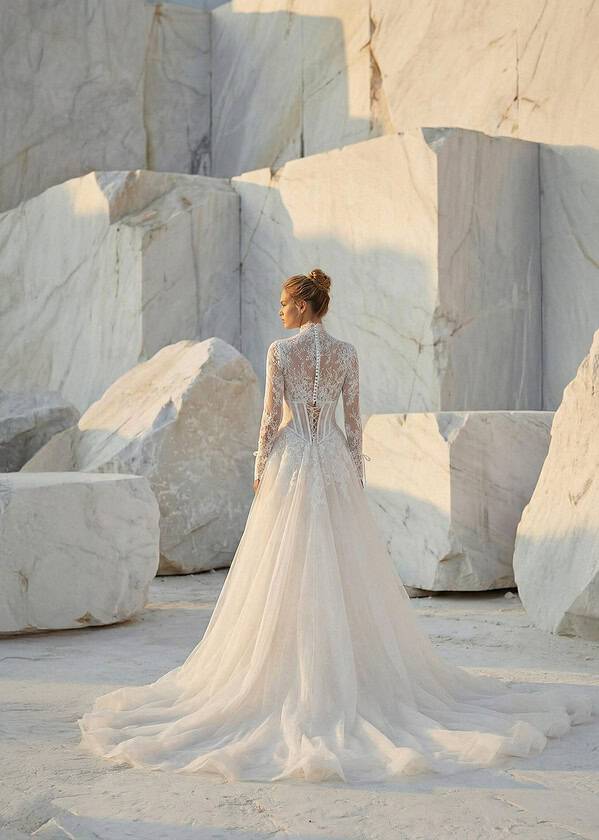 Trouwjurk 2790L van Vanilla Sposa kopen bij Weddings 4