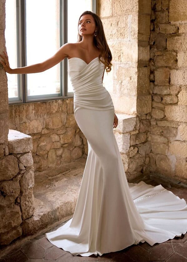 Trouwjurk Gracina van Etoile kopen bij Weddings 1