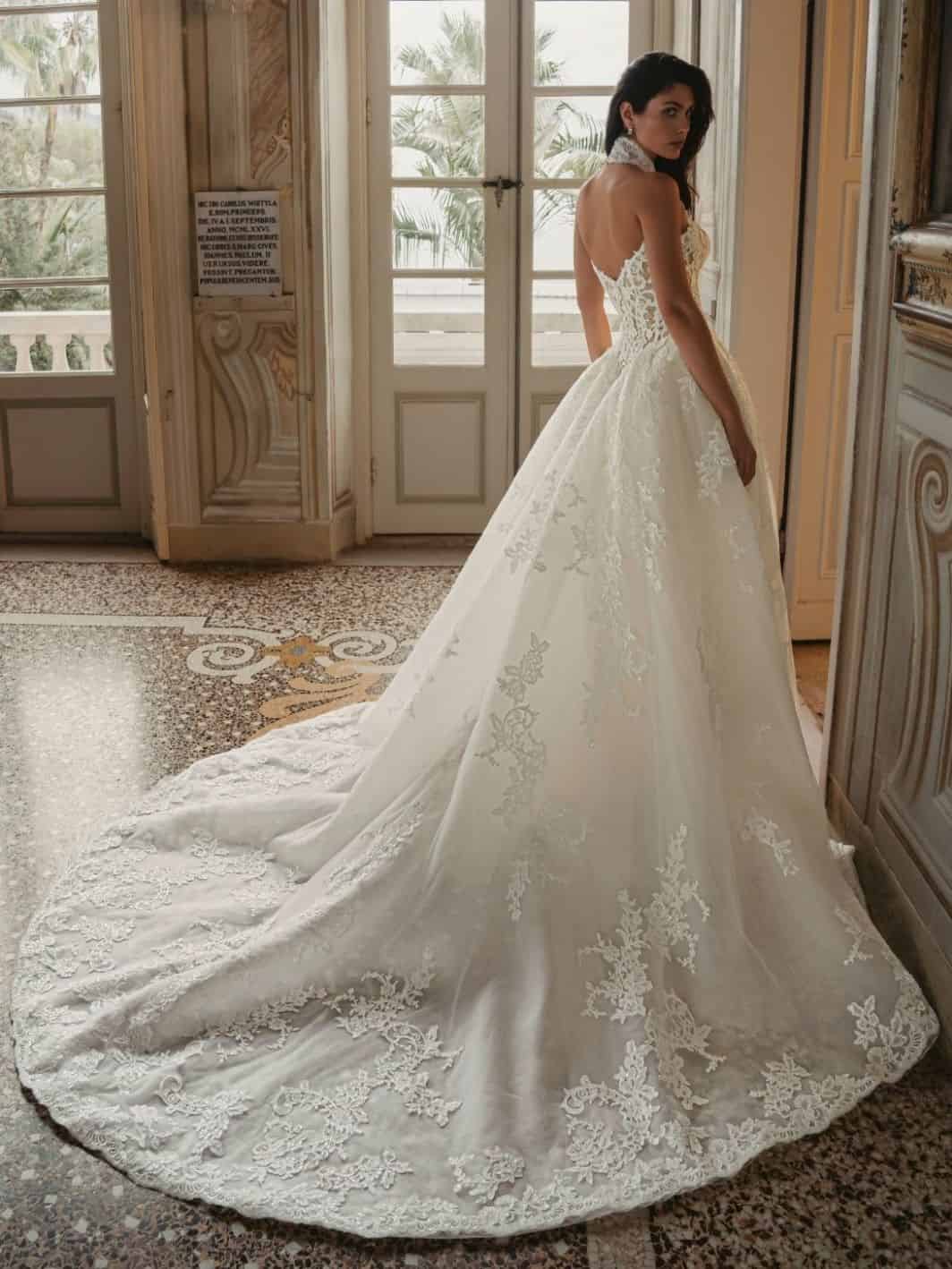 27_Enzoani_Web_WENDY_Bac_1064_1418_80_s_c1