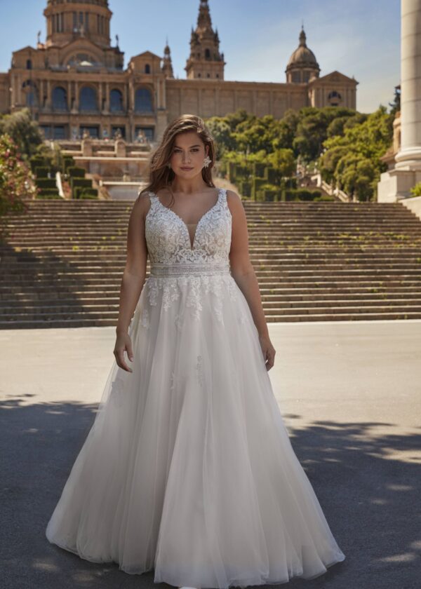 Trouwjurk 30082W van Amelie kopen bij Weddings 1