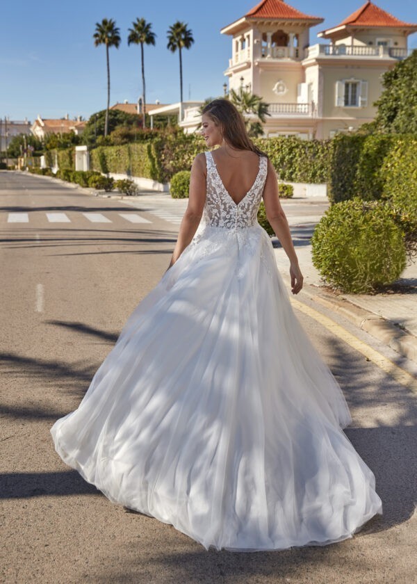 Trouwjurk 35005 van Amélie kopen bij Weddings 2