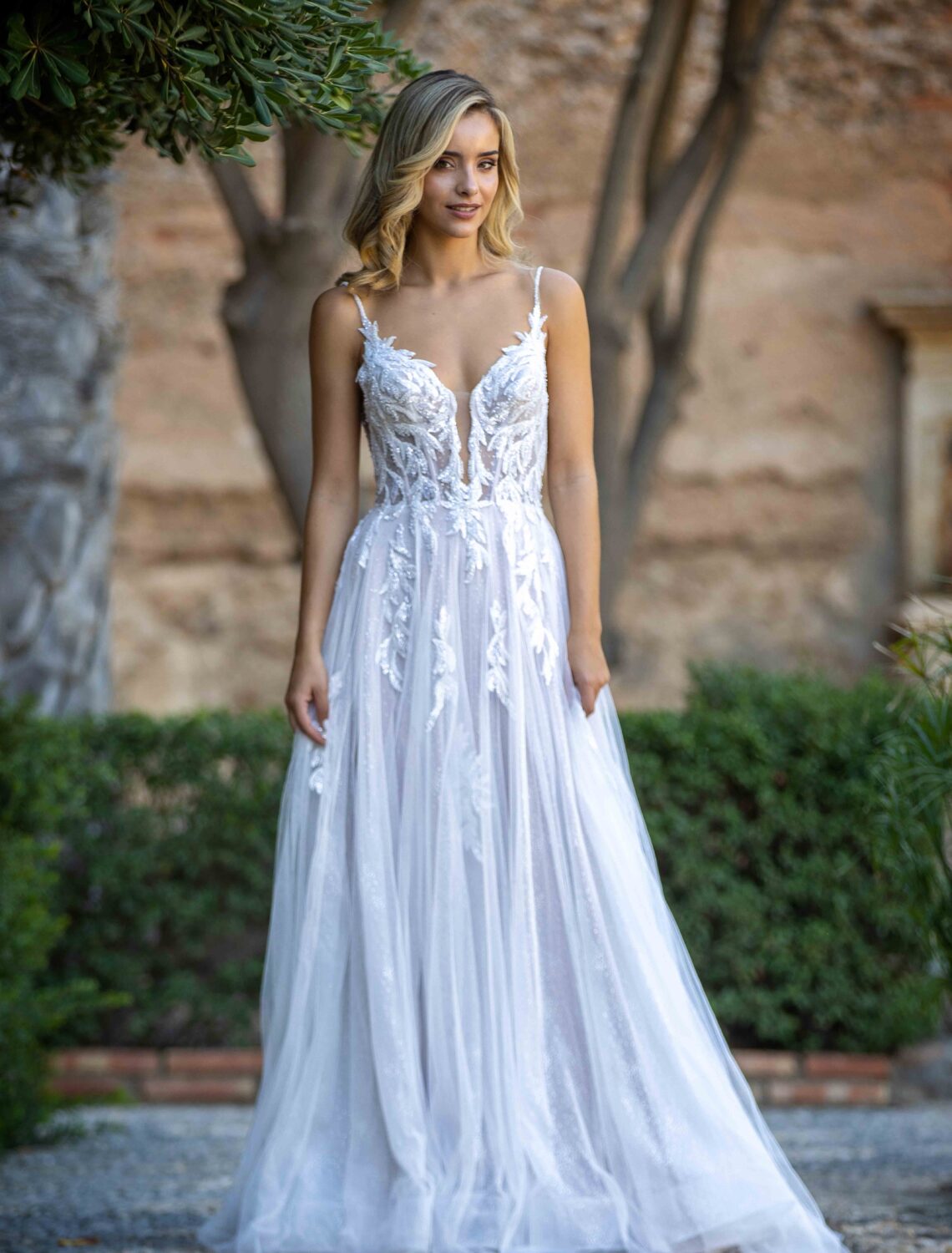 Trouwjurk 3WBY57 van Loré kopen bij Weddings 1