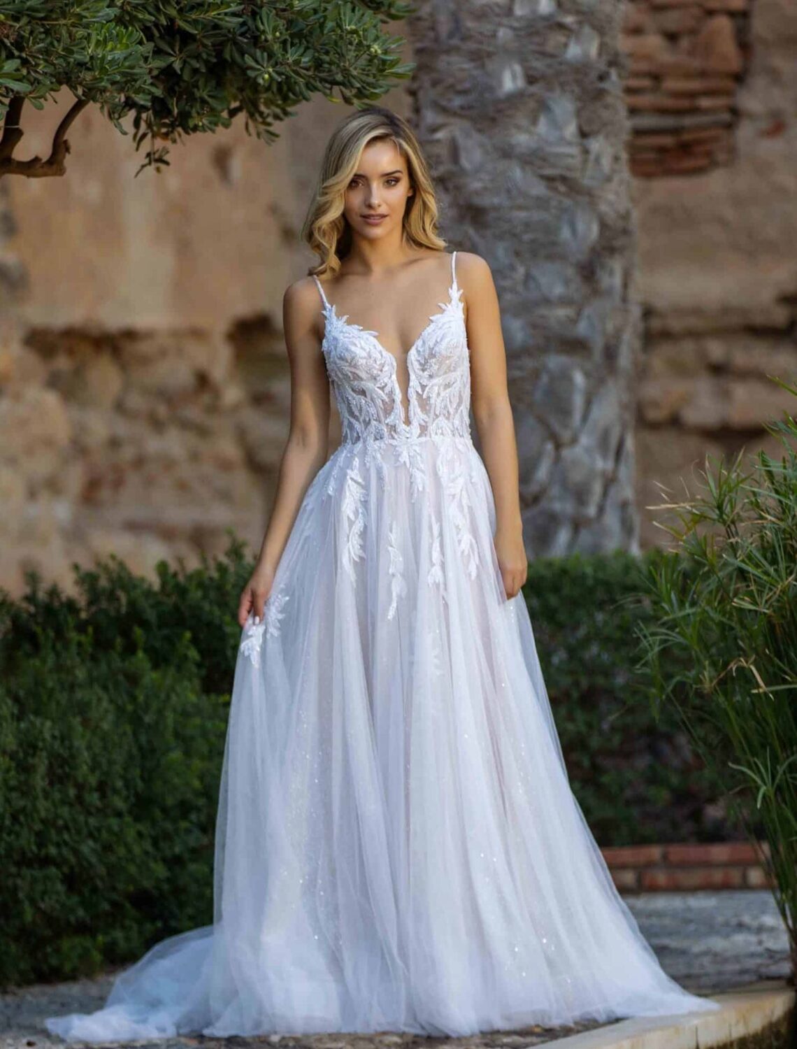 Trouwjurk 3WBY57 van Loré kopen bij Weddings 2