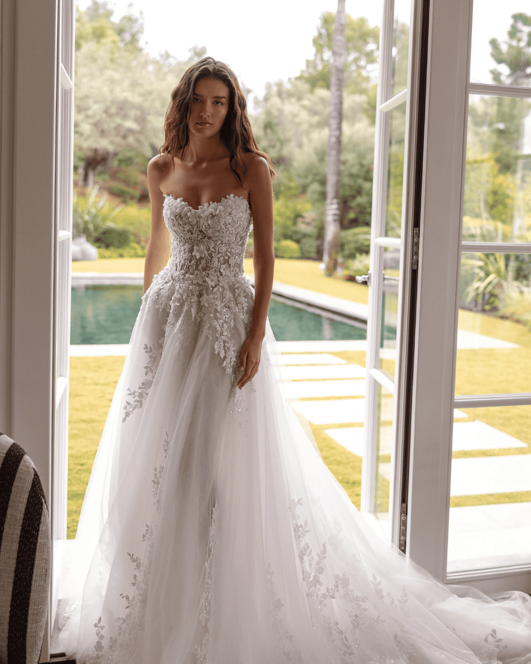 de meest romantische Tina Valerdi trouwjurk voor een zomerbruiloft