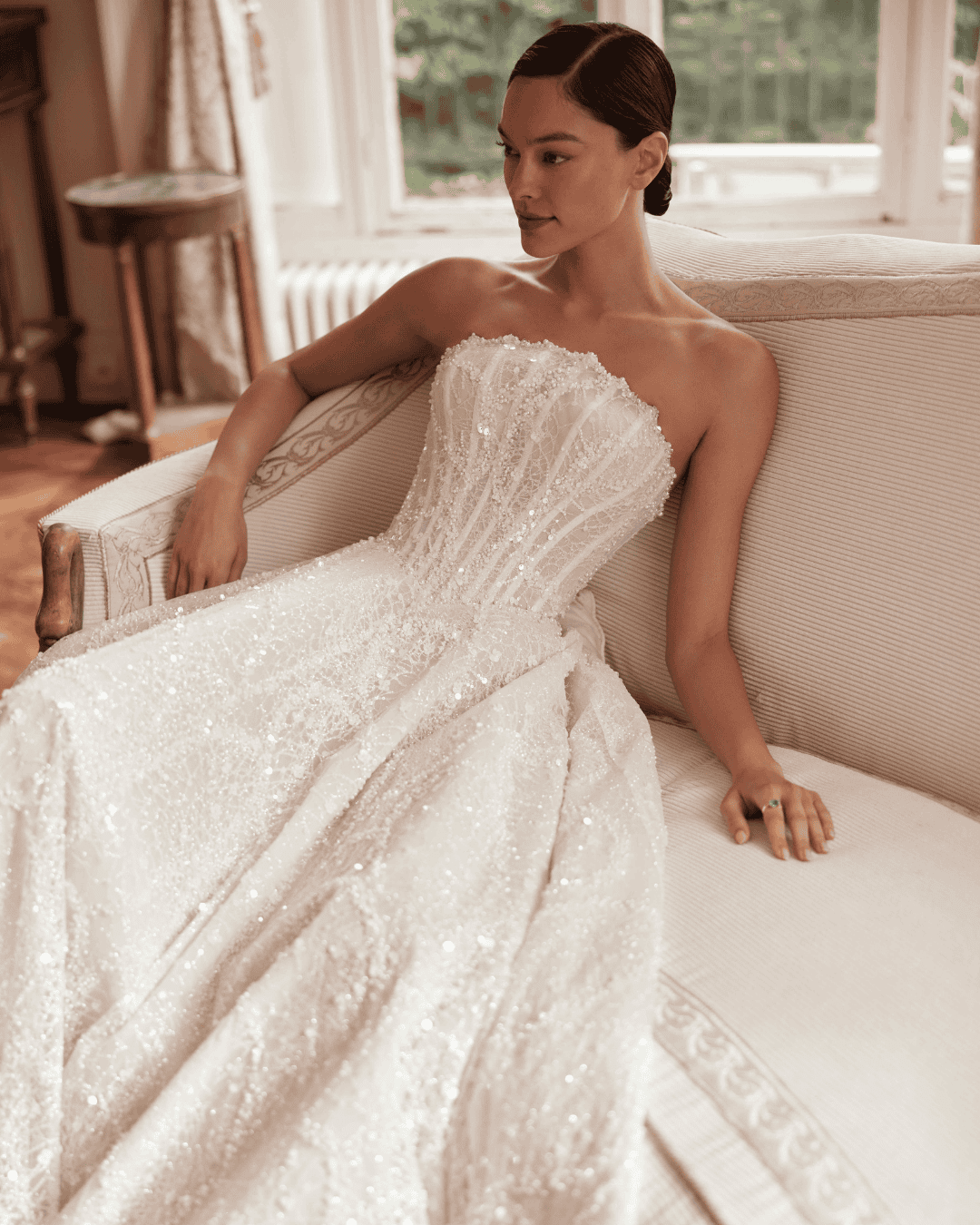 prachtige strapless trouwjurk van Yedyna 