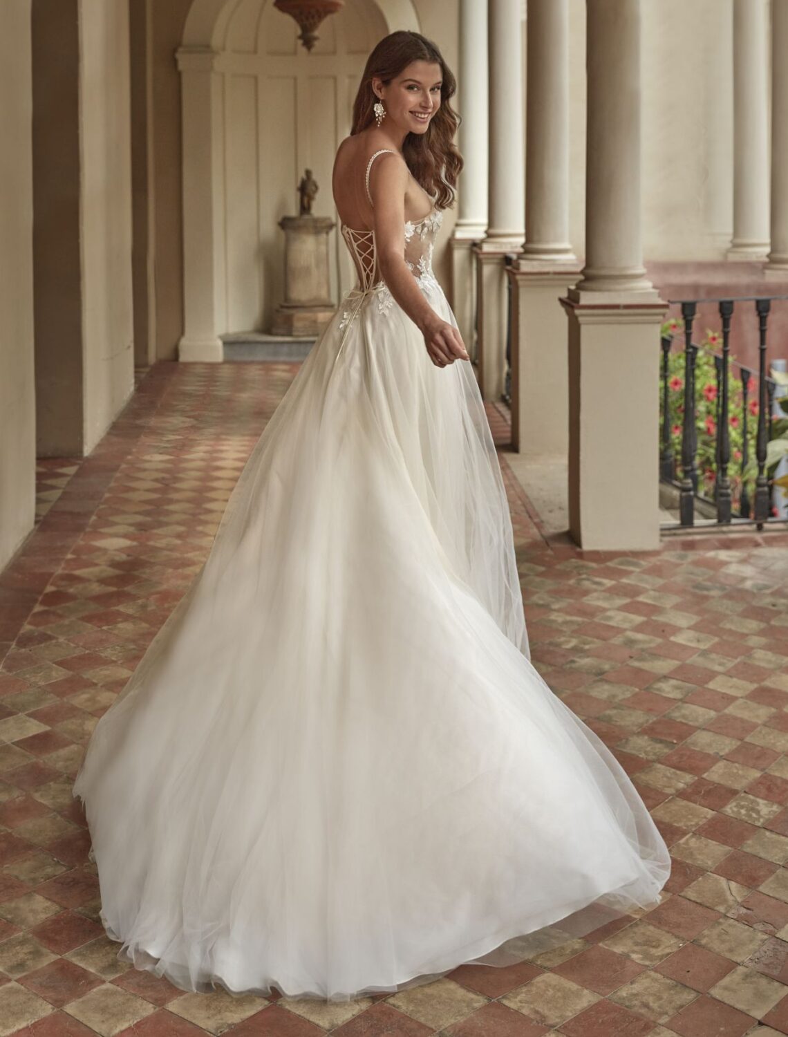 Trouwjurk 45007U van Amelie kopen bij Weddings 1