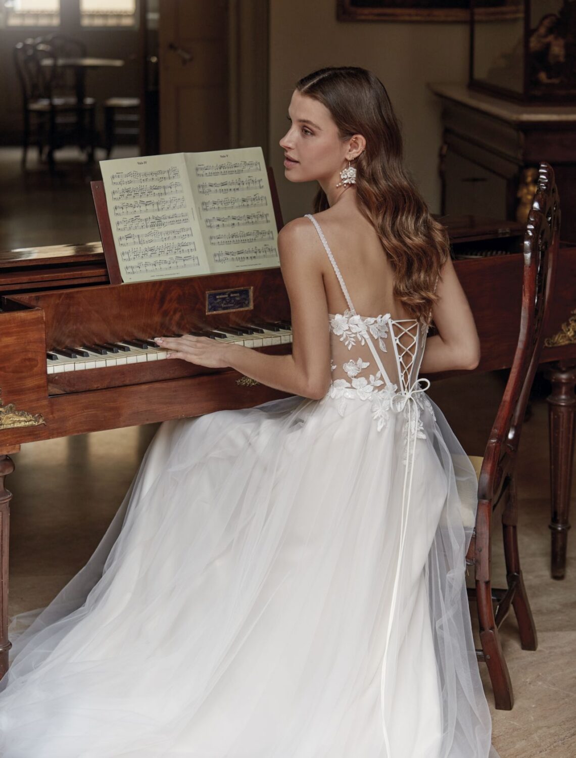 Trouwjurk 45007U van Amelie kopen bij Weddings 2