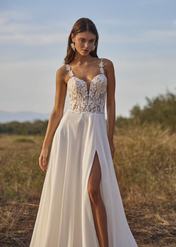 Trouwjurk 46006 van Amélie kopen bij Weddings 1