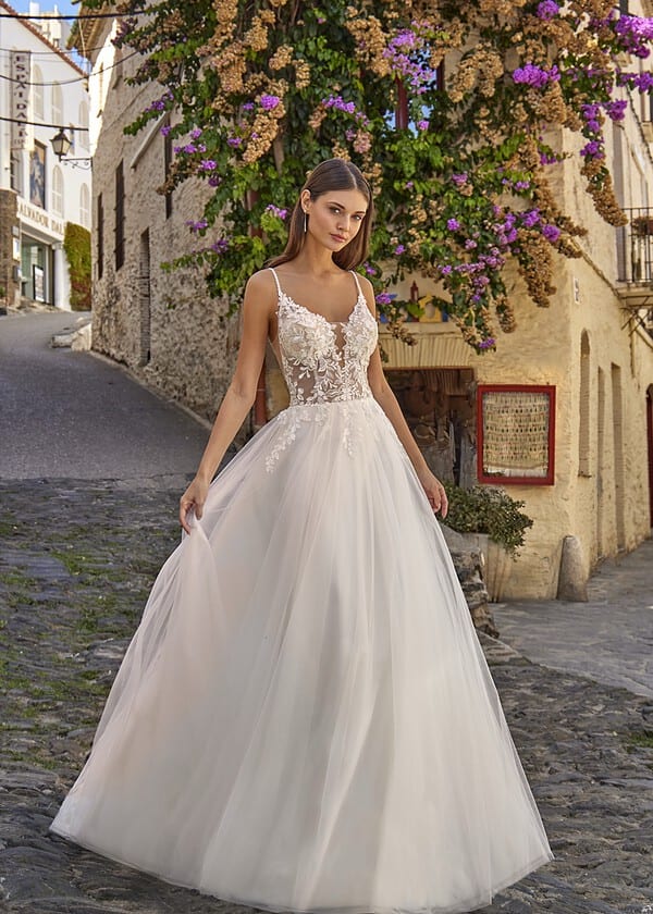 Trouwjurk 46013 van Amelie kopen bij Weddings 4