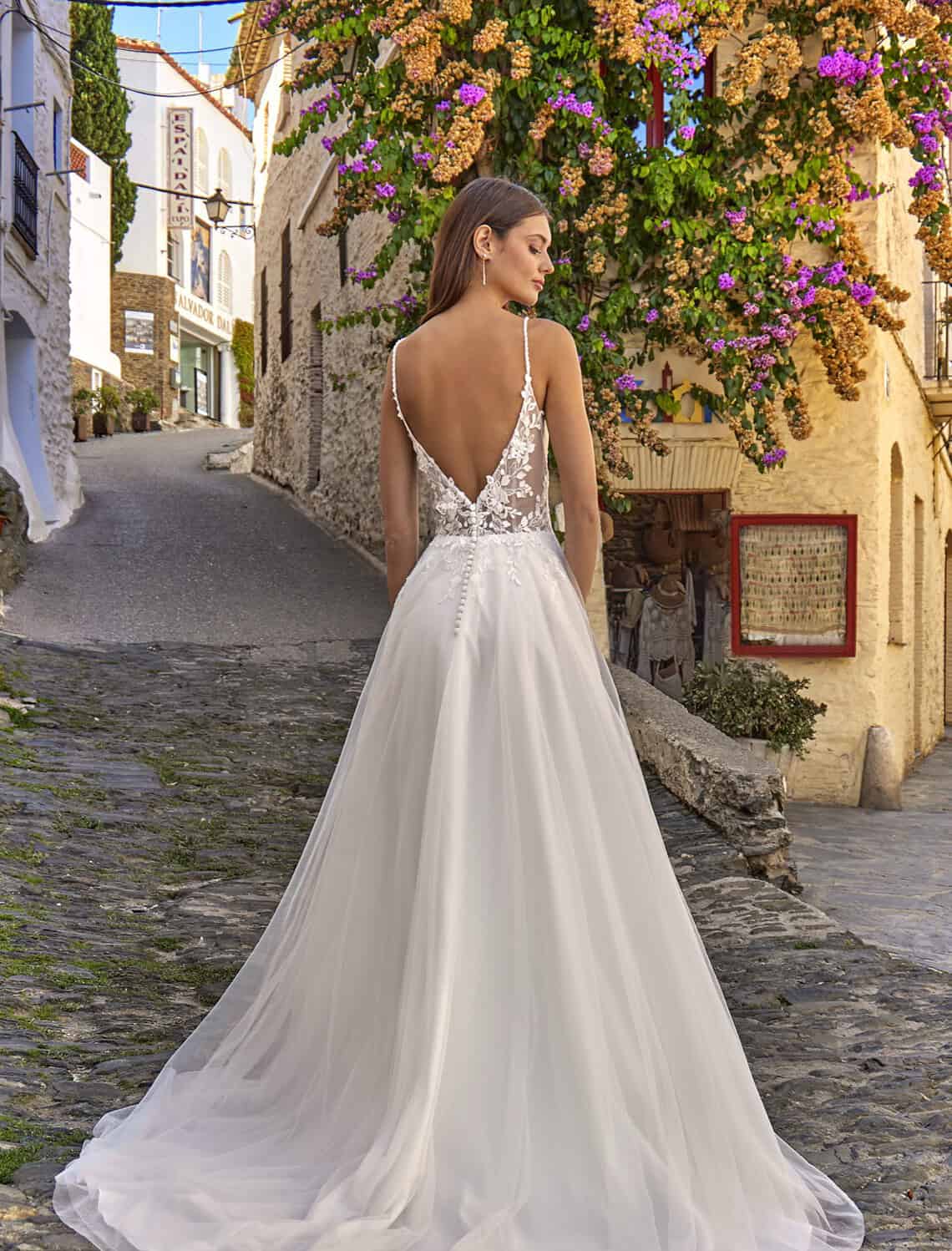 Trouwjurk 46013 van Amelie kopen bij Weddings 3