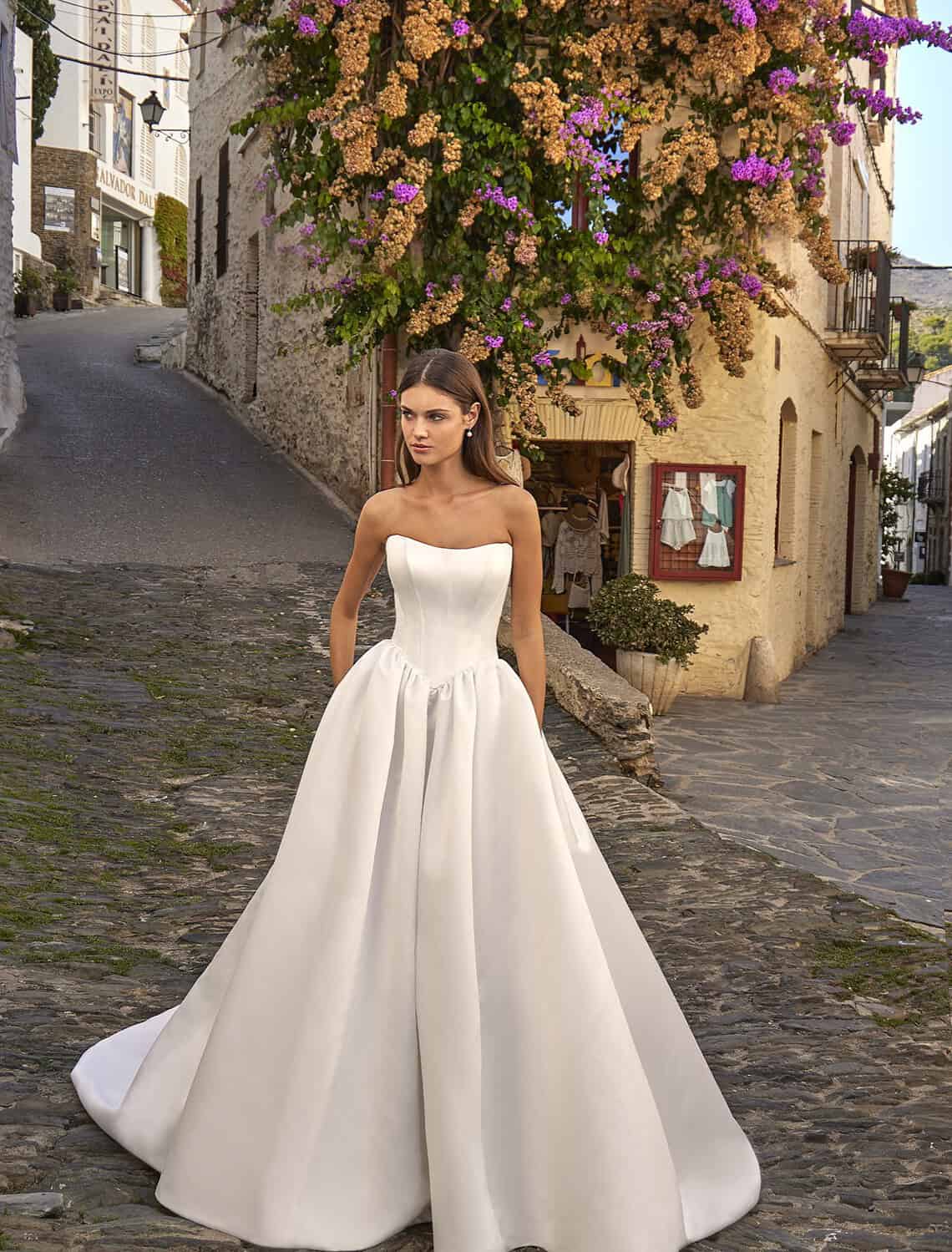 Trouwjurk 46016 van Amelie kopen bij Weddings 1